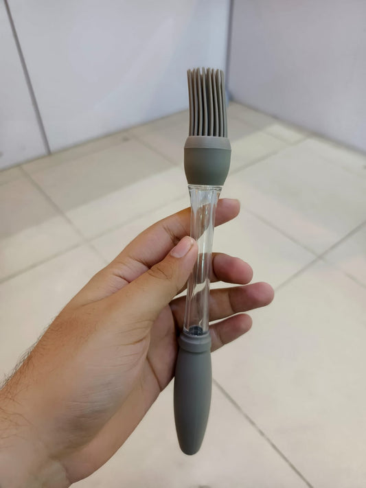 Silicone Oil Brush – Multifunctional Kitchen Basting & Cooking Brush with Oil Dispenser Bottle for BBQ, Baking & Frying